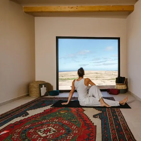 Essea Living With Heated Pool וילה טינדאיה