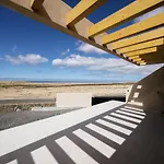 Вилла Essea Living With Heated Pool *