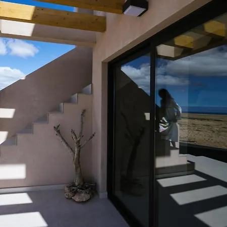Essea Living With Heated Pool *