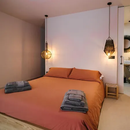 Villa Essea Living With Heated Pool *