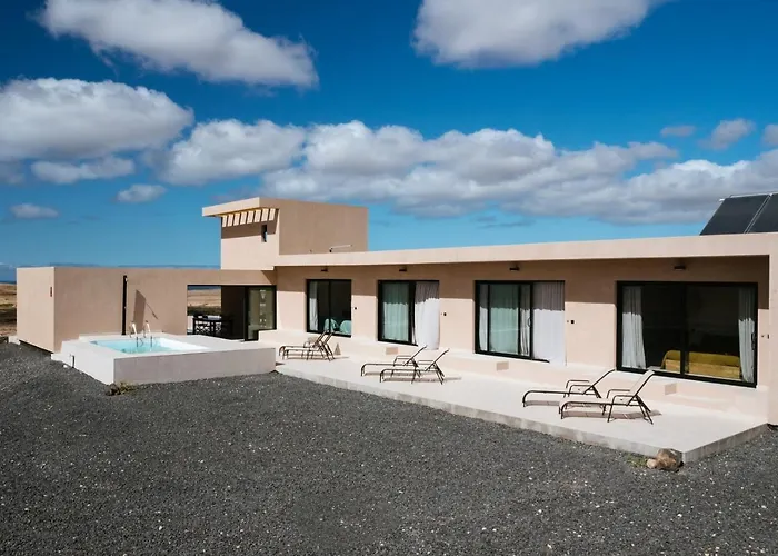 Essea Living With Heated Pool * Tindaya