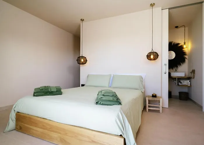 Essea Living With Heated Pool Villa *